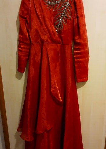 Saten Görünümlü Kırmızı Uzun Kollu Uzun Elbise - Görsel 7