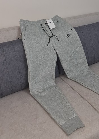Nike Tech Fleece Eşofman Altı HV0959-063 - Görsel 3