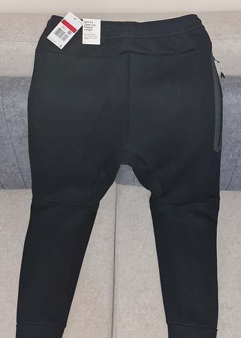 Nike Tech Fleece HV0959-011 Eşofman Altı - Görsel 7