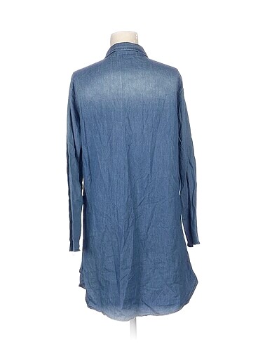 m Beden PreLoved Kısa Elbise %70 İndirimli.