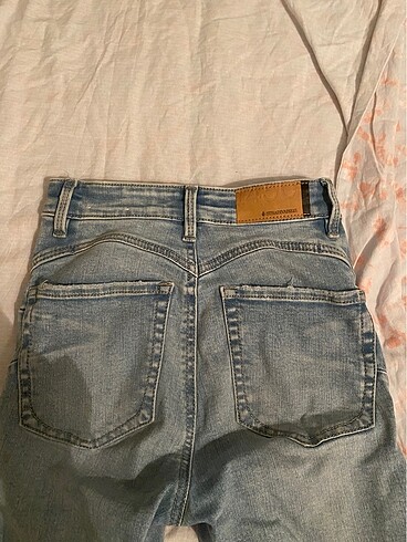 32 Beden Stradivarius Skinny Jean