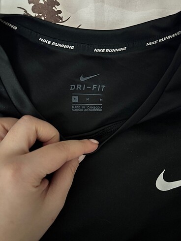 Nike nike tisort