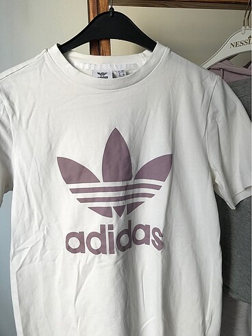 Adidas t-shirt