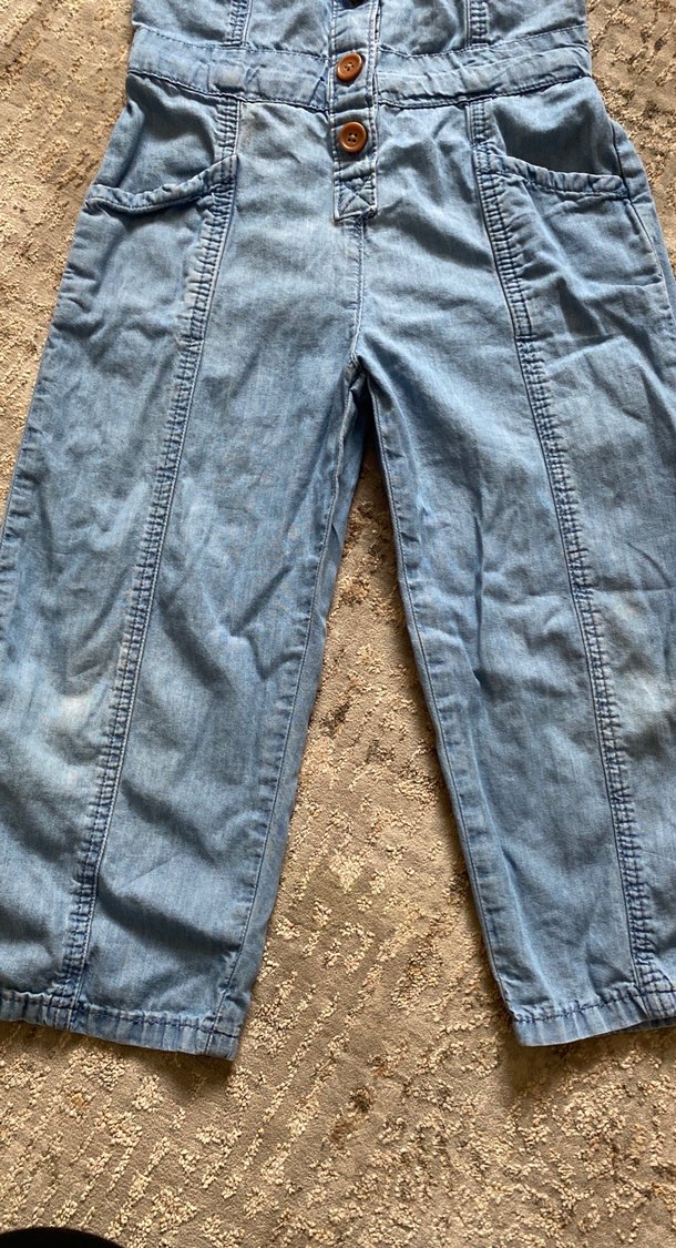 Kızlar için düğmeli açık mavi kot tulum - Görsel 3