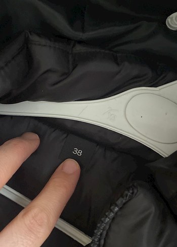 Kürk Detaylı Gri Kadın Uzun şişme Yelek - Görsel 3