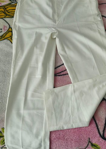 Beyaz Pilili Midi Kumaş Kadın Pantolon - Görsel 4