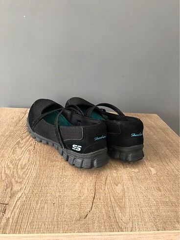 37 Beden Skechers - Memory Foam