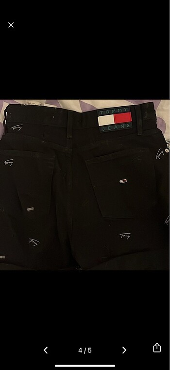 28 Beden siyah Renk tommy hilfiger siyah şort
