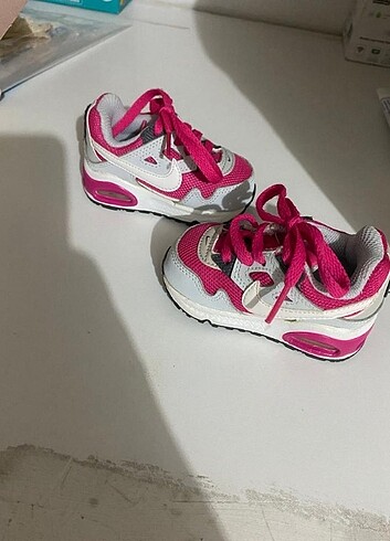 Nike bebek ayakkabısı