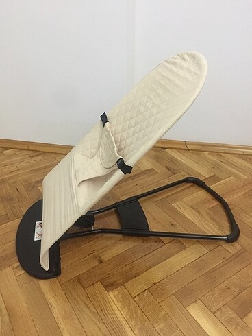 Diğer Tcherci ana kucağı