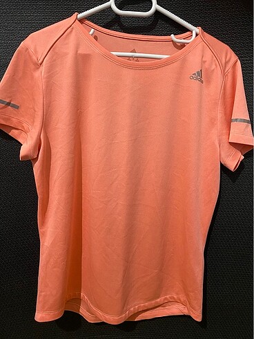 Adidas orijinal tişört