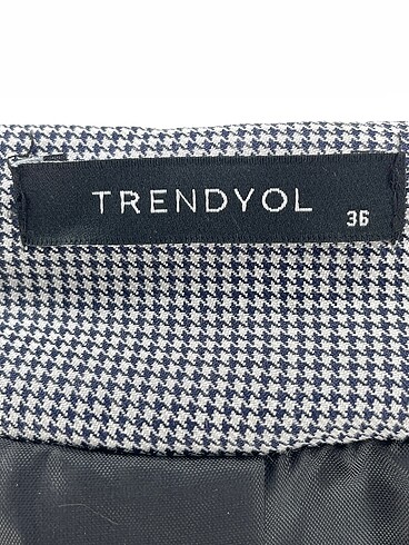 36 Beden çeşitli Renk Trendyol & Milla Blazer %70 İndirimli.