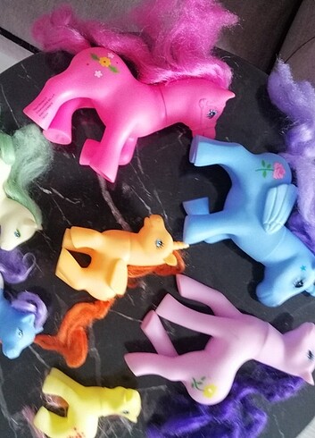 9 adet pony oyuncak 