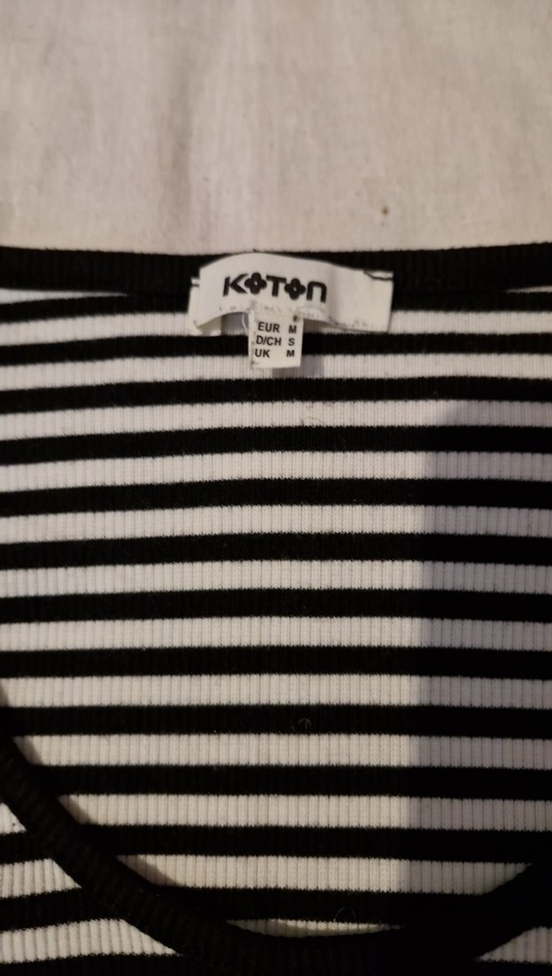 Siyah Beyaz Çizgili Kadın Tişört - Görsel 5