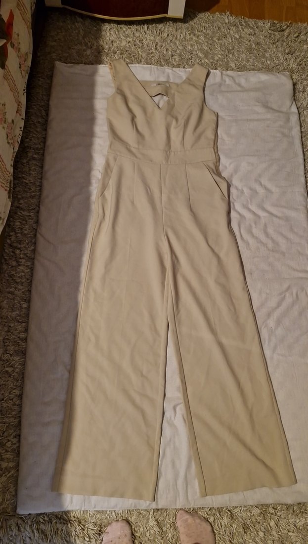 Bej V Yaka Kolsuz Kadın Tulum - Görsel 2