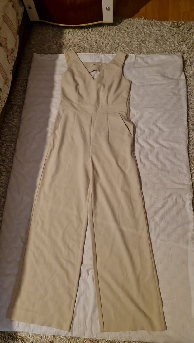 Bej V Yaka Kolsuz Kadın Tulum - Görsel 3