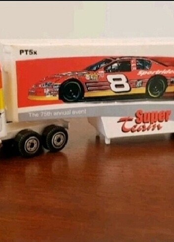 Peterbilt sport racing tırÖlçek 1/76..20cm