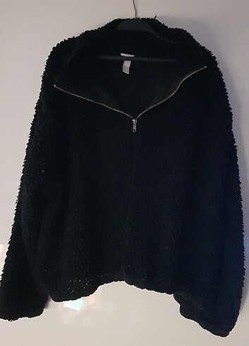 H&M sweatshirt