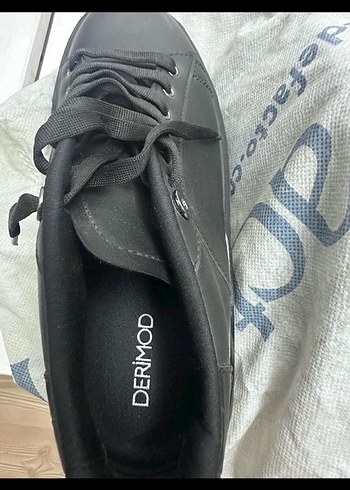 Derimod Siyah Minimal Sneaker