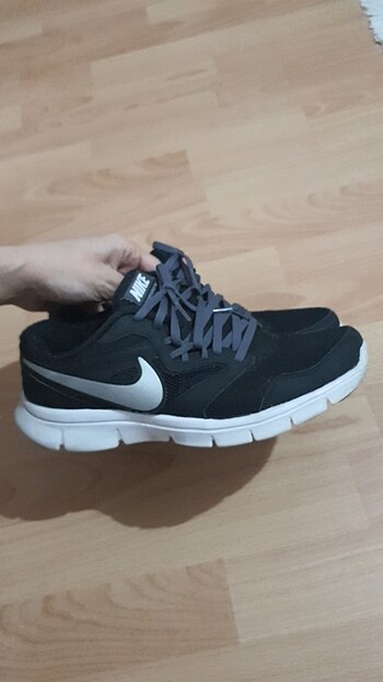 Nike spor ayakkabı