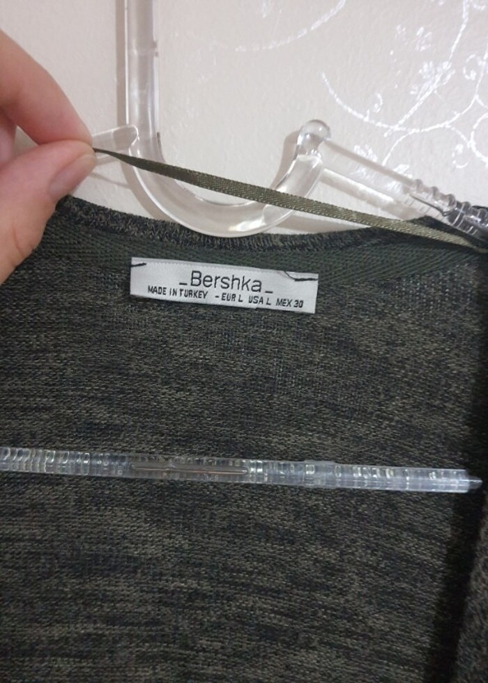 Bershka kadın hırka - Görsel 4