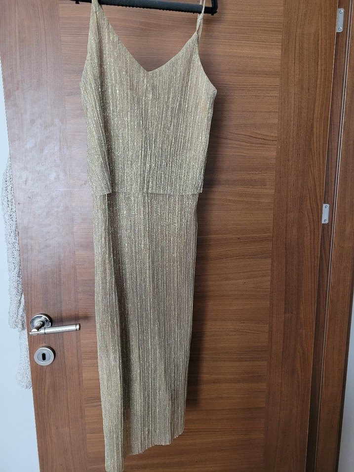 Bej Parlak Pilili Uzun Kadın Elbise - Görsel 2