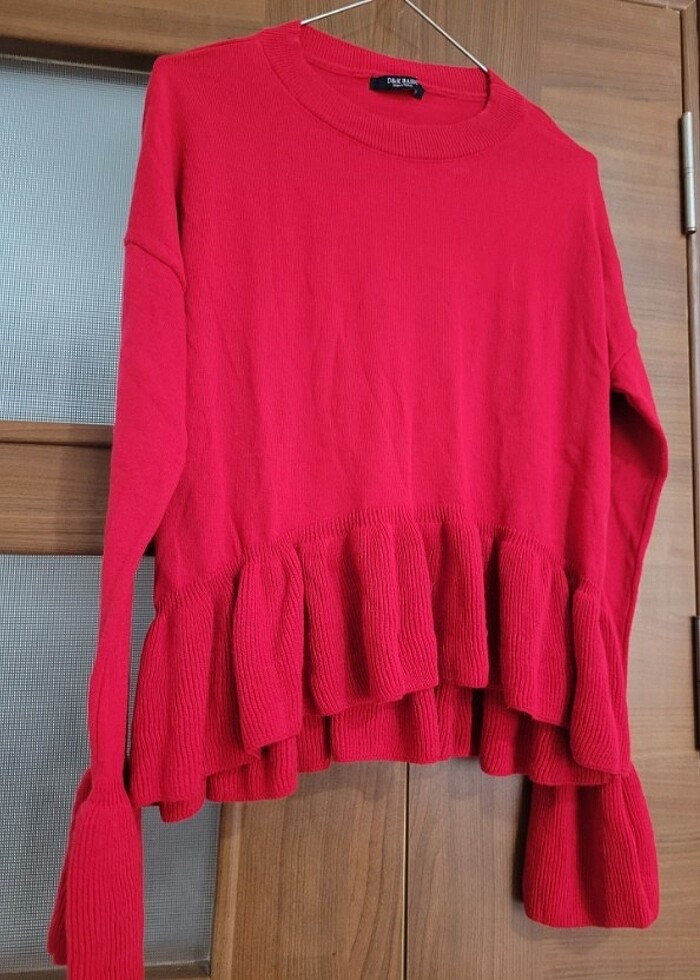 Kırmızı kazak  - Görsel 2