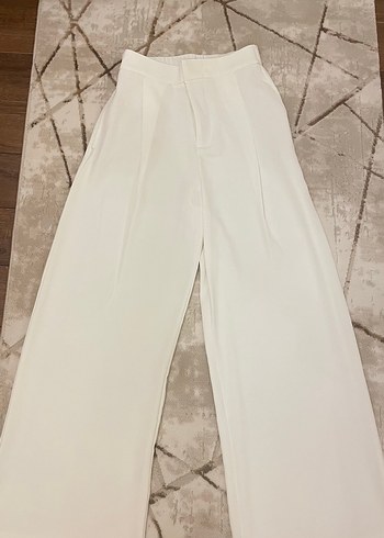 Stradivarius Sikligin Ve Rahatligin Bulustugu Yuksek Bel Pantolon