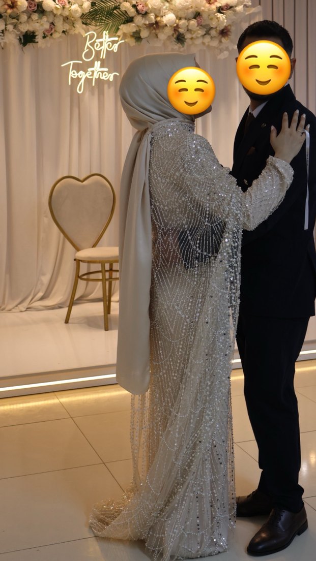 Uzun Kollu Bej İşlemeli Abiye Elbise - Görsel 3