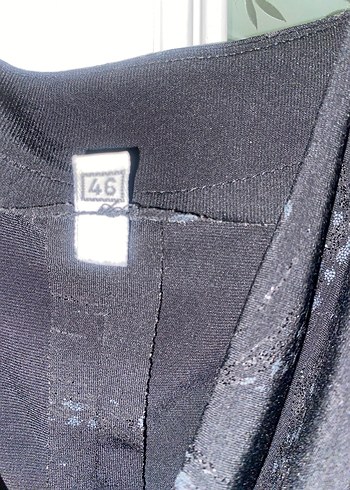 Siyah Drapeli Yüksek Yakalı Kadın Bluz - Görsel 3