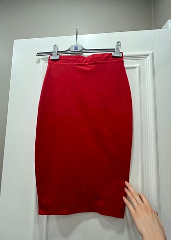 s Beden Pull&Bear Çizgili Kırmızı Mini Kalem Etek