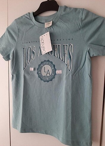 6 Yaş Beden çeşitli Renk Defacto 6/7 YAŞ Tshirt #begeni