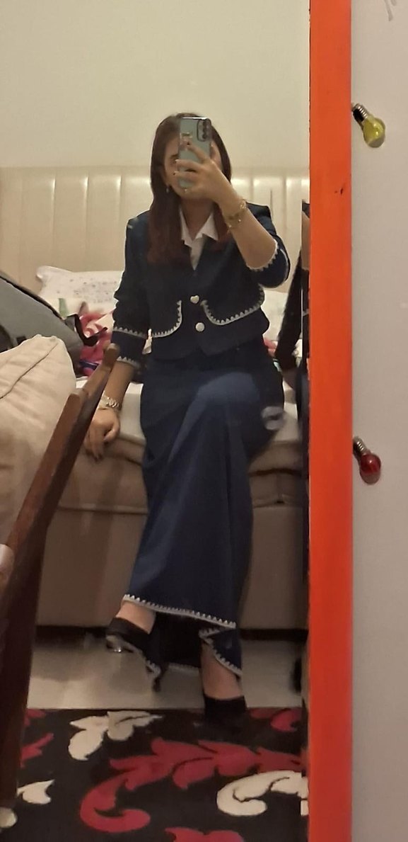 Nakış Detaylı Mavi Kadın Takım Elbise - Görsel 2