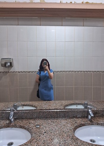 V Yaka Kısa Kollu Mavi Denim Elbise - Görsel 2