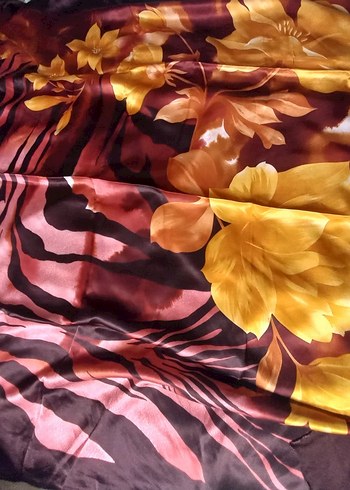 Bordo İpek Görünümlü Kadın Fular - Görsel 3