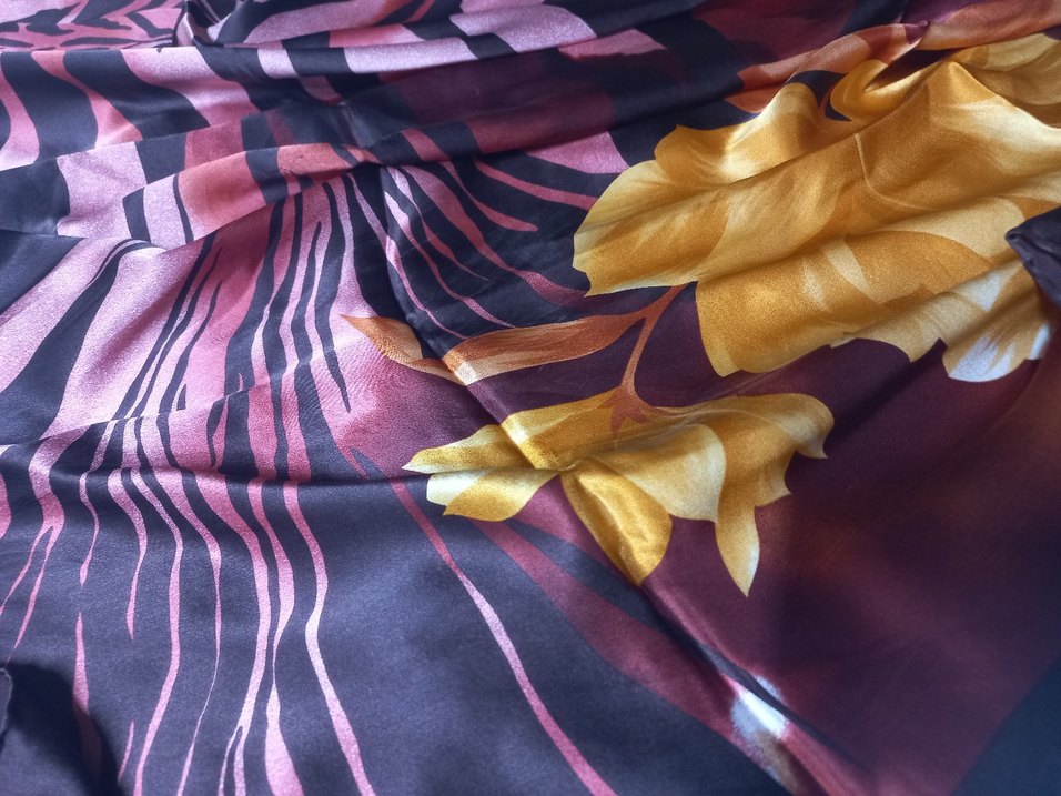 Bordo İpek Görünümlü Kadın Fular - Görsel 2