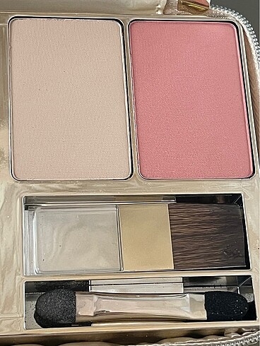 Beden clarins çantalı makyaj seti