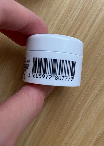 Kiehl's kadın Cilt Bakım Seti - Görsel 4