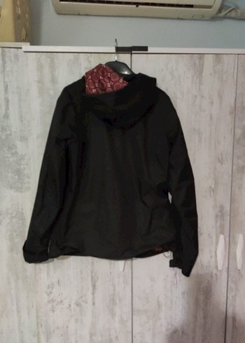 Siyah Fermuarlı Rüzgarlık - Görsel 2