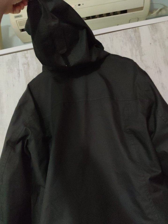 Siyah Fermuarlı Rüzgarlık - Görsel 4