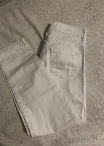 Beyaz Kadın Pamuklu Normal Kesim Kot Pantolon
