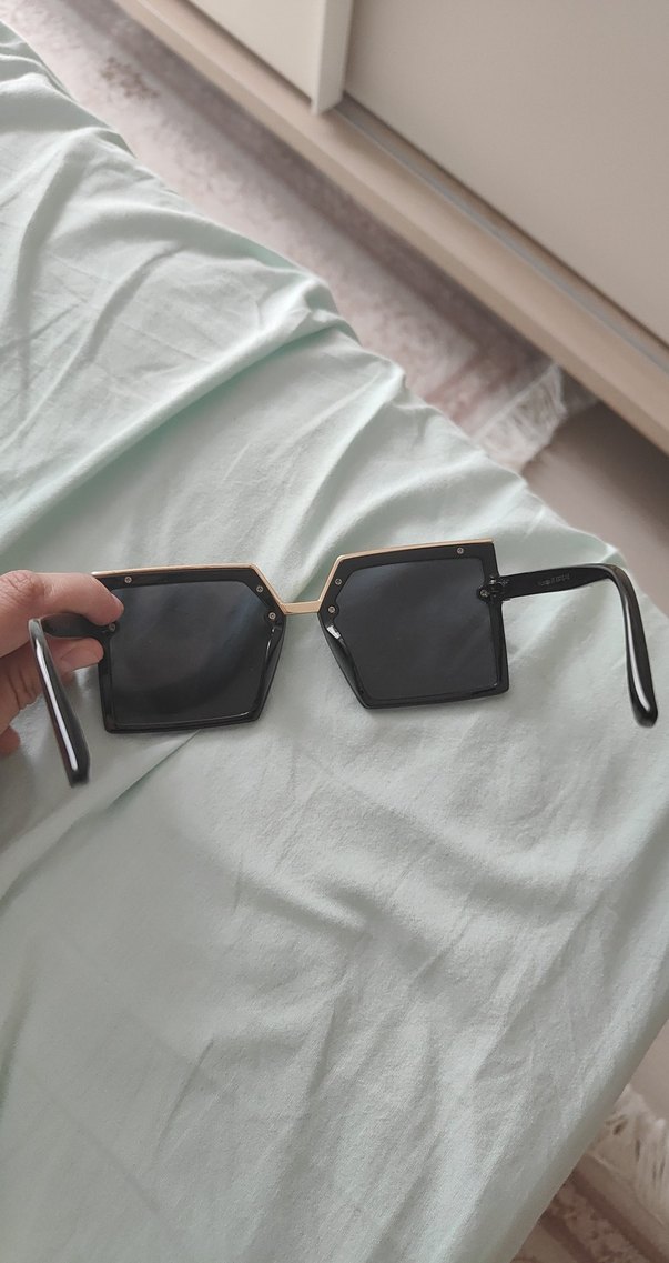 Şeffaf Siyah Gotik Kadın Gözlüğü - Görsel 4