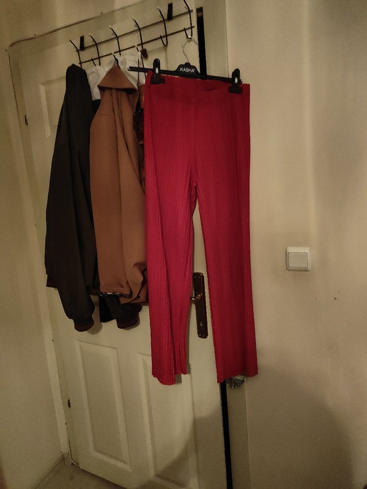 Kırmızı Pilili Uzun Kadın Tunik - Görsel 3