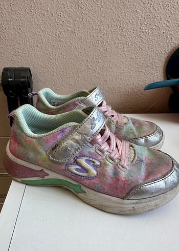 Skechers ürünü
