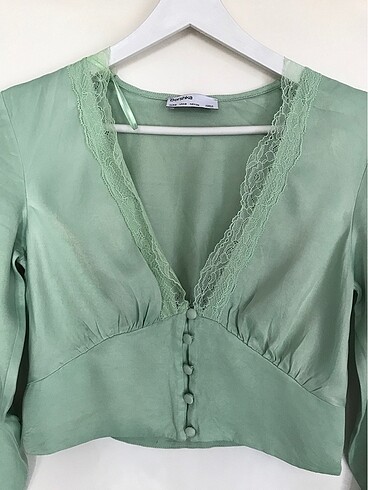 Bershka Dantelli su yeşili crop üst
