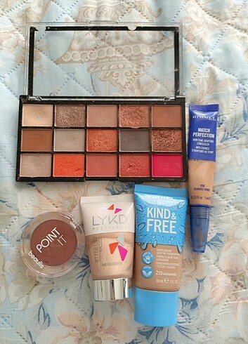 Rimmel London Makyaj seti