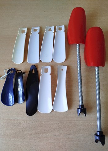 Renkli Plastik Ayakkabı Çekeceği ve Ayakkabı Kalıbı - Görsel 4