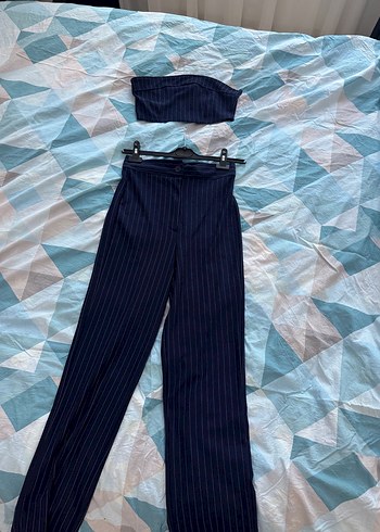 Kadın Lacivert Çizgili Midi Pantolon ve crop takım - Görsel 3