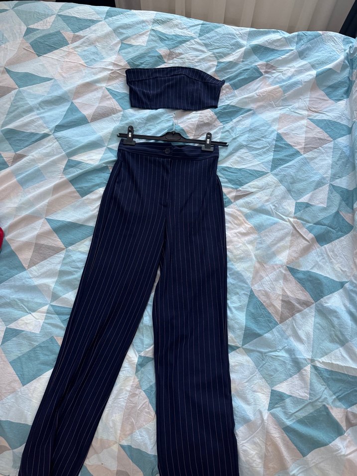 Kadın Lacivert Çizgili Midi Pantolon ve crop takım - Görsel 3