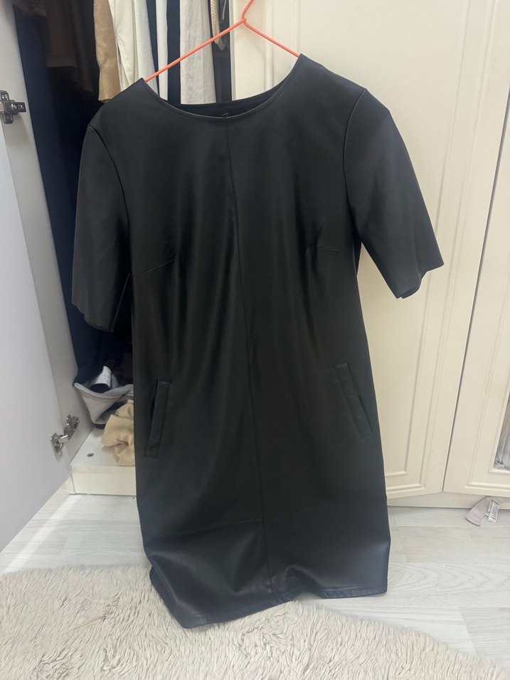 Siyah Deri Midi Elbise, Kısa Kollu, Regular Fit - Görsel 2